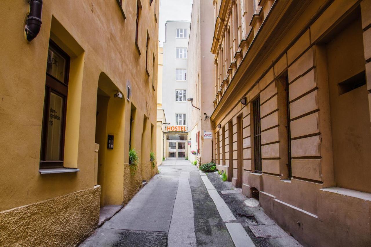 Hostel Mandarinka Praha Bagian luar foto