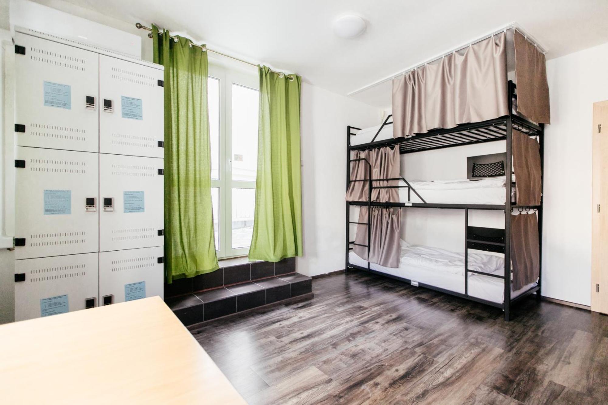 Hostel Mandarinka Praha Bagian luar foto
