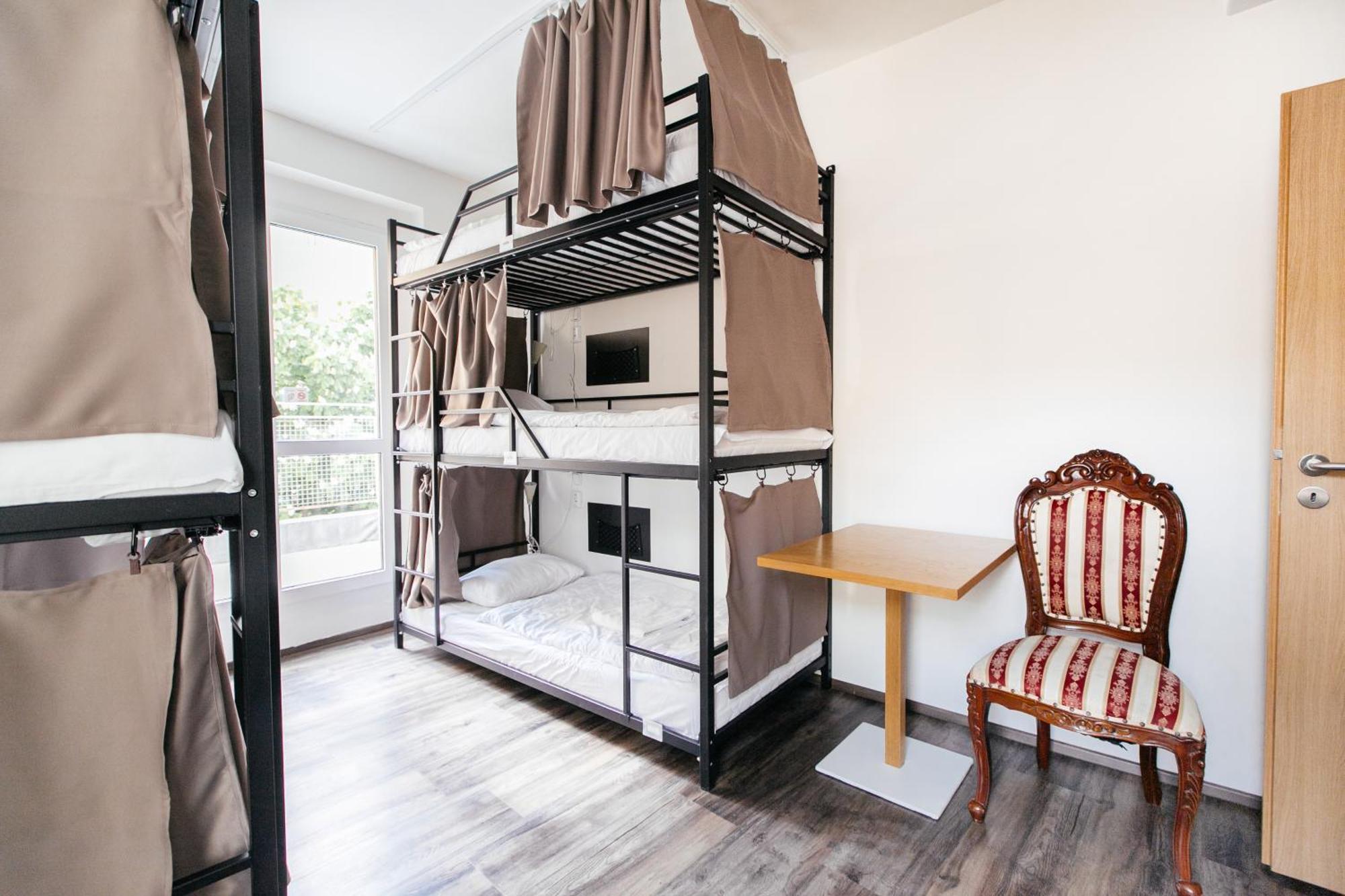 Hostel Mandarinka Praha Bagian luar foto