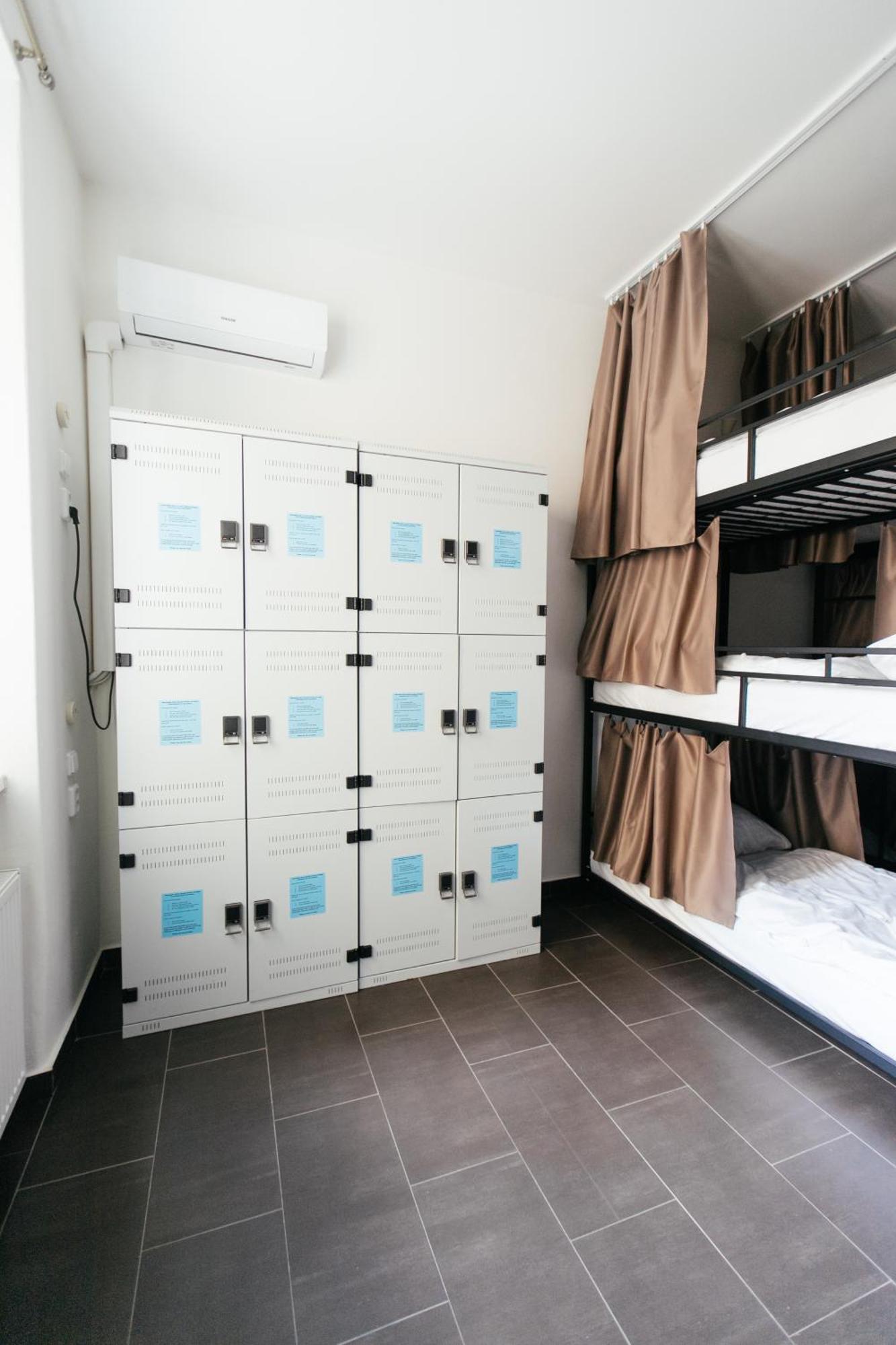 Hostel Mandarinka Praha Bagian luar foto