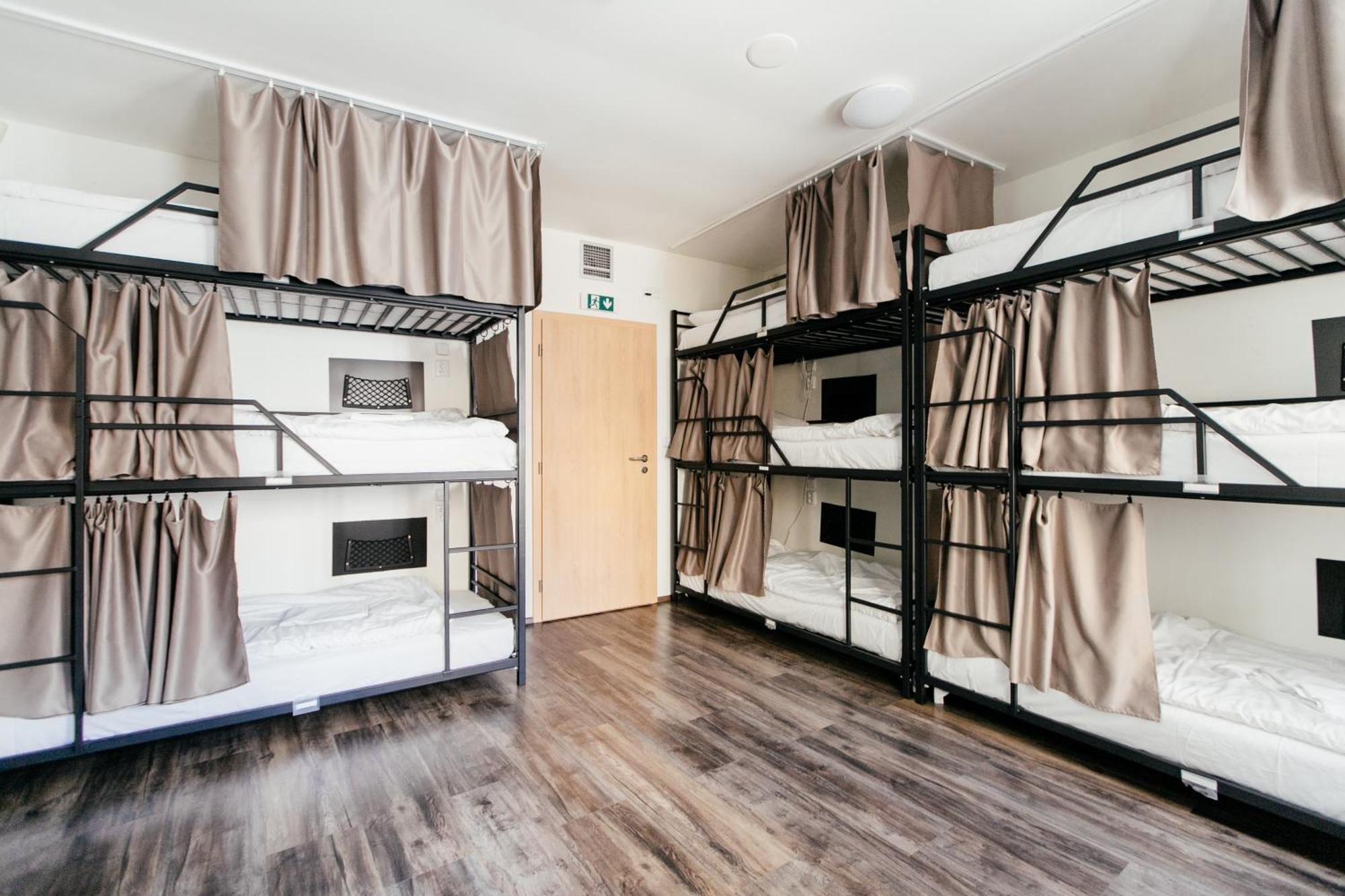 Hostel Mandarinka Praha Bagian luar foto